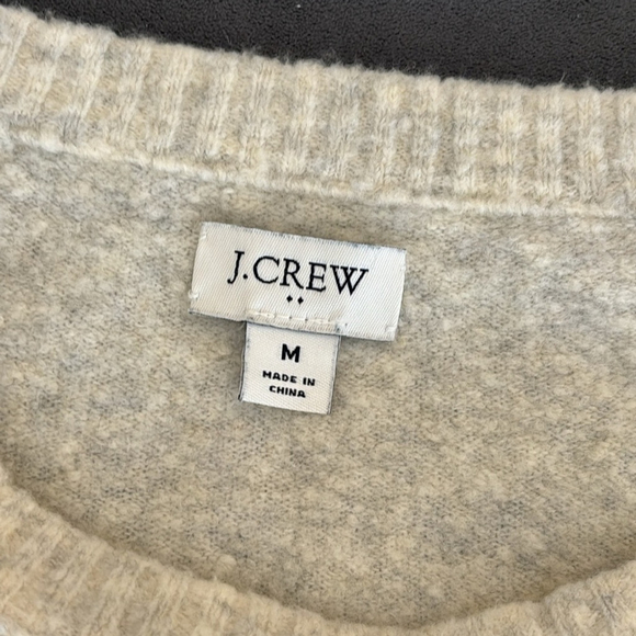 J. CREW wool blend crewneck sweater in Extra-soft yarn side slits beige medium - Picture 5 of 9